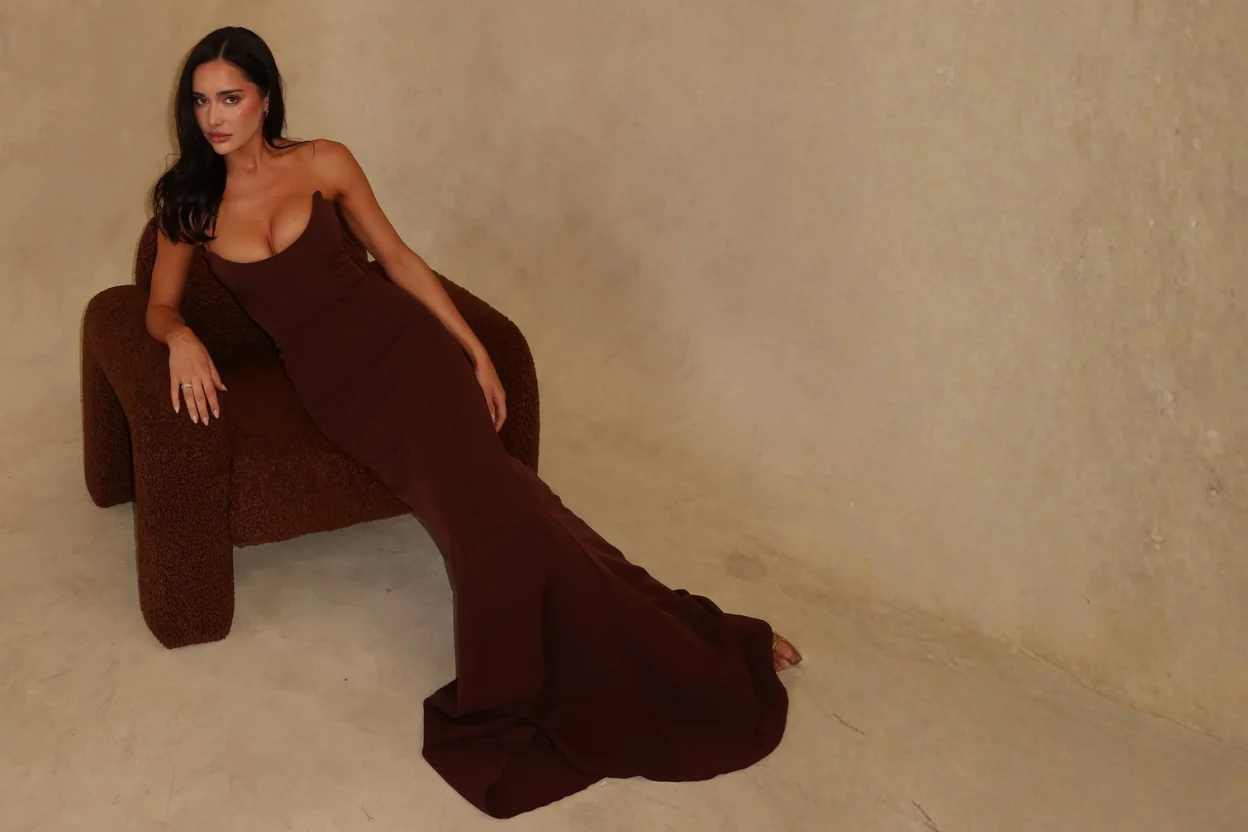 Elevate Your Style with JAUS